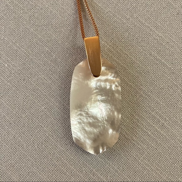 Kendra Scott Inez White Ivory Mother of Pearl Rose Gold Long Necklace $90 Box - Picture 9 of 16